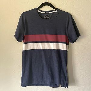 Abercrombie & Fitch, Men’s Muscle Tee. Size Medium.